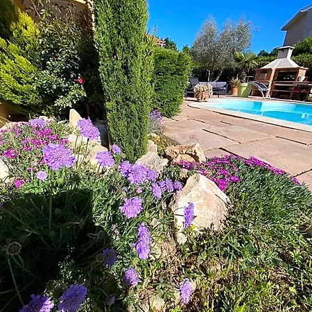 Dans Avec Piscine Gleizé